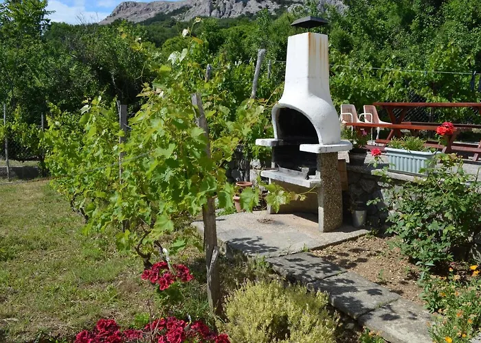 Aneva Appartamento Baška